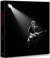 Vinci-un-libro-su-Bruce-Springsteen-The-Light-in-Darkness
