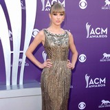 Taylor-Swift-isnt-Bieber-fan