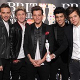 One-Direction-make-tour-donation