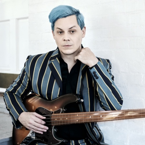 Jack-White-unveils-Sixteen-Saltines