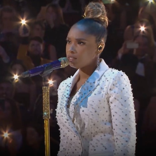 Voice-in-a-Million-hunt-for-an-unknown-Diva-to-sing-at-Wembley